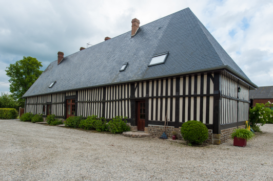 Gaillon, Normandie, La Roussiere, Grange aux Diemes