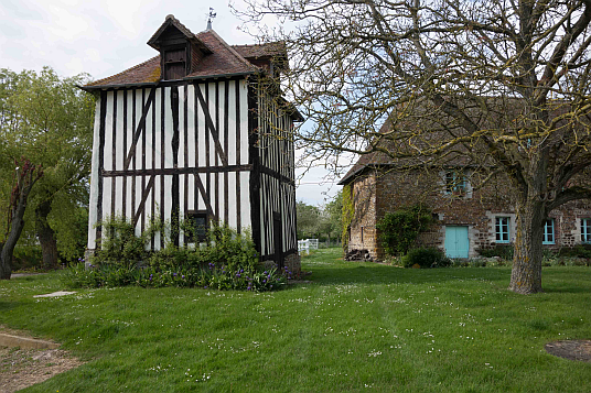 Gaillon, Normandie, La Roussiere, Taubenturm